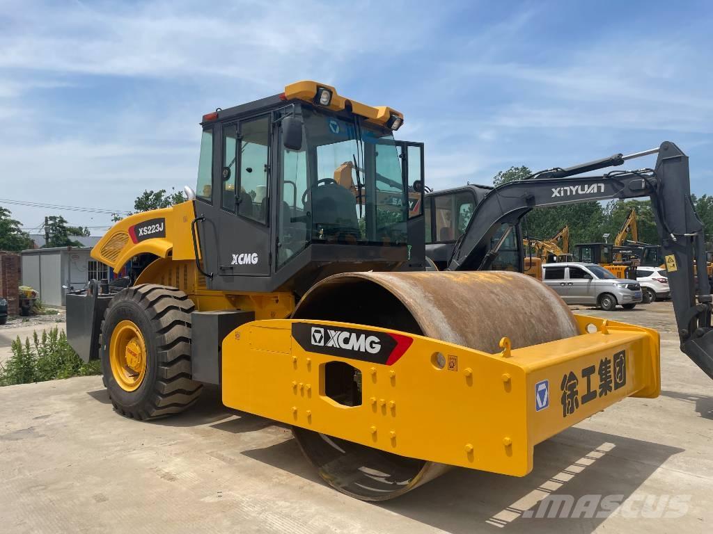 XCMG XS 223 J Compactoare monocilindrice