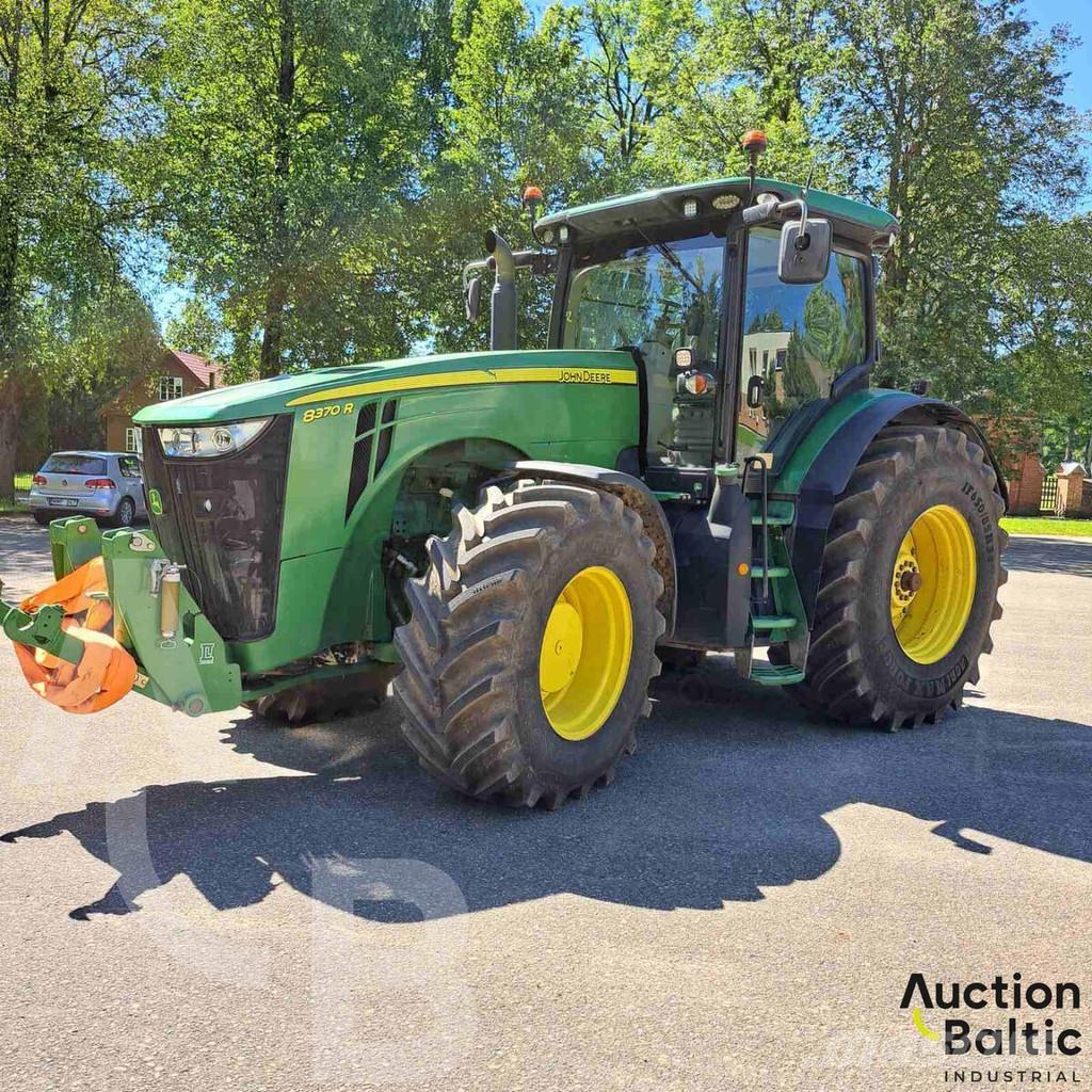 John Deere 8370 R Tractoare