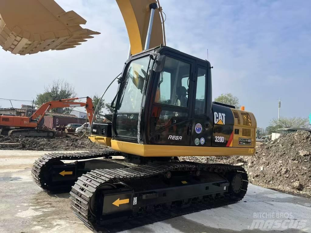 CAT 320 D Excavatoare pe șenile
