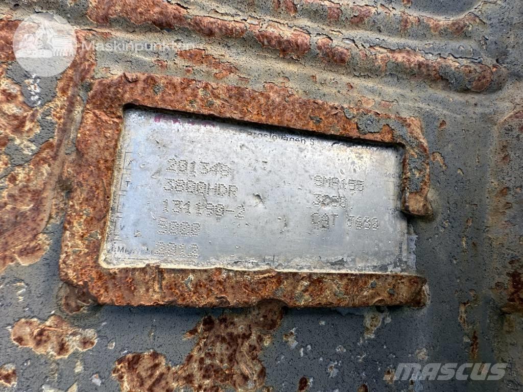 CAT 374 F L Excavatoare pe șenile
