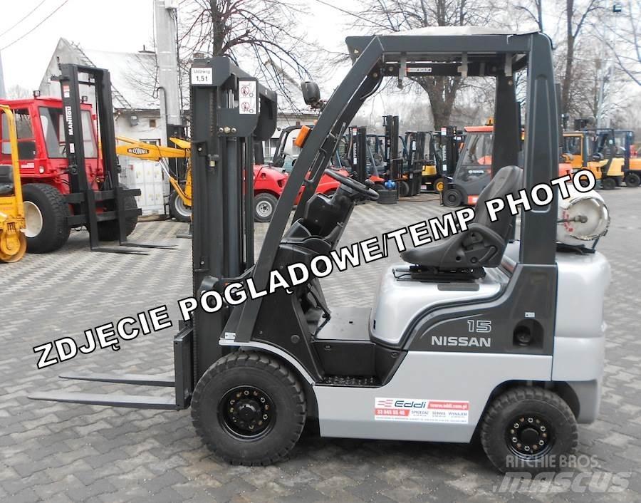 Nissan NP1F1A15D Stivuitor GPL