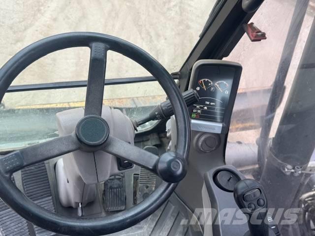 Volvo EW 140 C Excavatoare cu roti