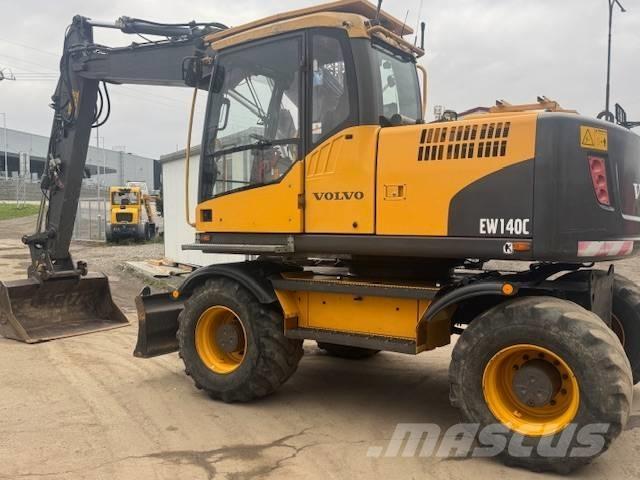 Volvo EW 140 C Excavatoare cu roti