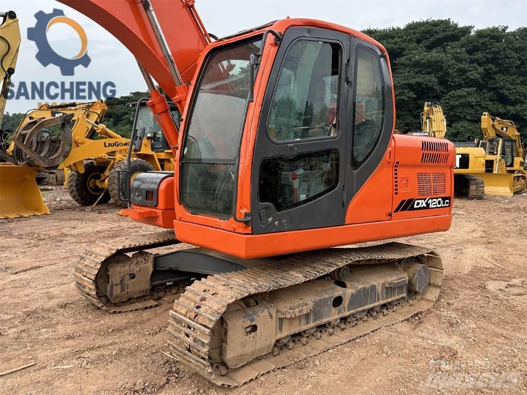 Doosan DX 120 Excavatoare 7t - 12t