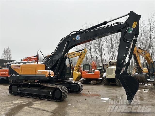 Hyundai R220LC-9S Excavatoare pe șenile
