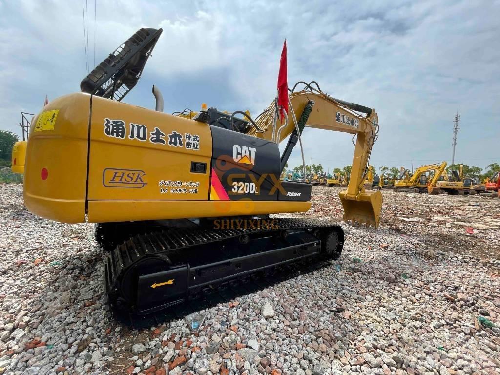 CAT 320 D Excavatoare pe șenile
