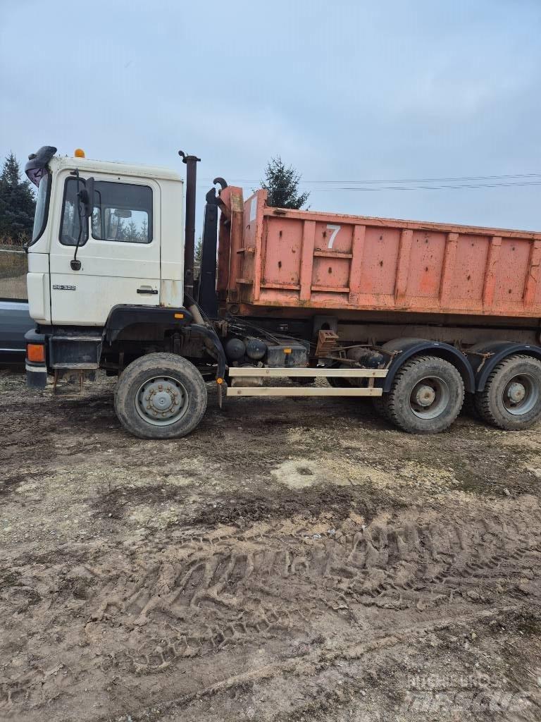 MAN 26.322 Camion cu incarcator