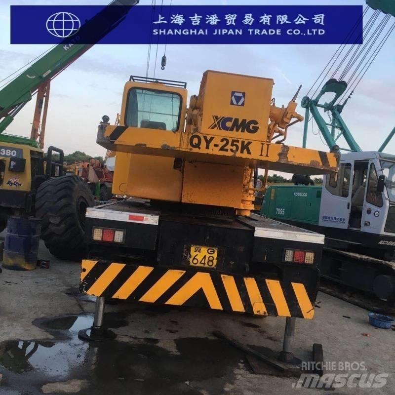 XCMG QY 25 Macara pentru orice teren