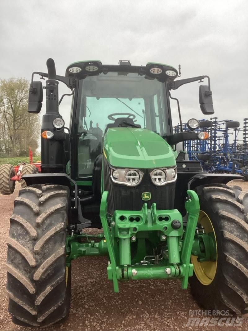 John Deere 6120M Tractoare