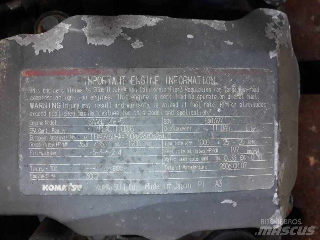 Komatsu PC450-7E0 Excavatoare pe șenile
