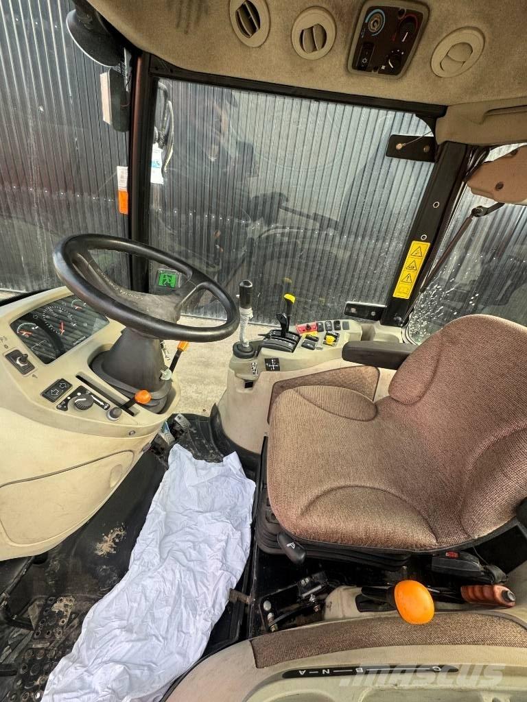 John Deere 3720 Tractoare compacte