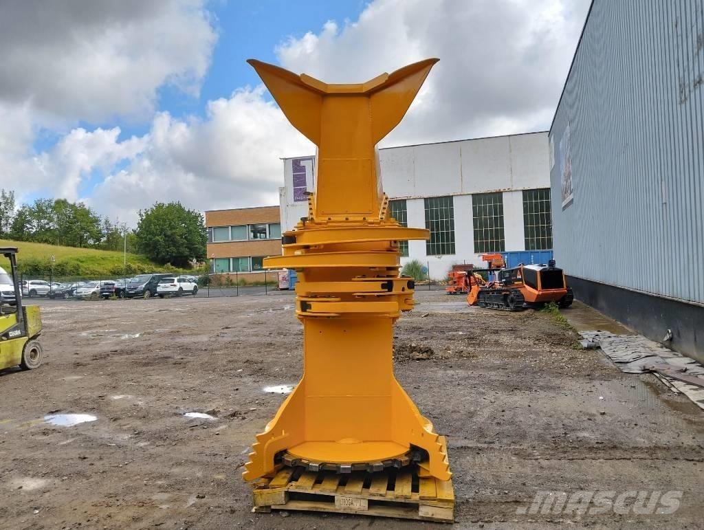  Gilbert  3018 Combine forestiere