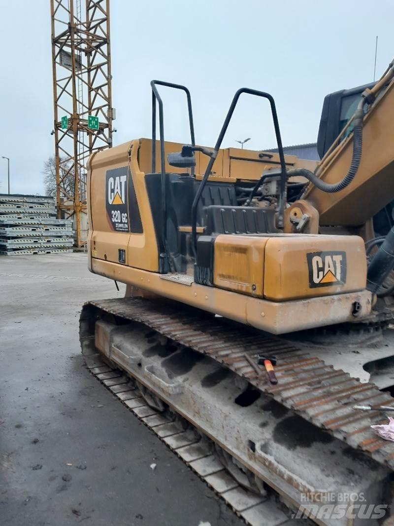 CAT 320GC Excavatoare pe șenile
