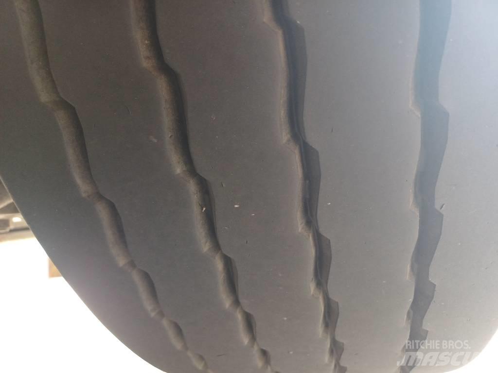 Scania P 370 Camion cu carlig de ridicare