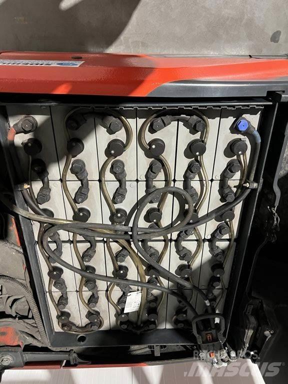 Linde E16-02 Stivuitor electric