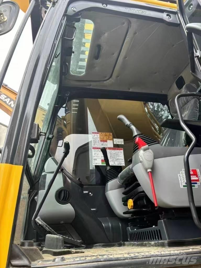 Komatsu 400-8 Excavatoare pe șenile

