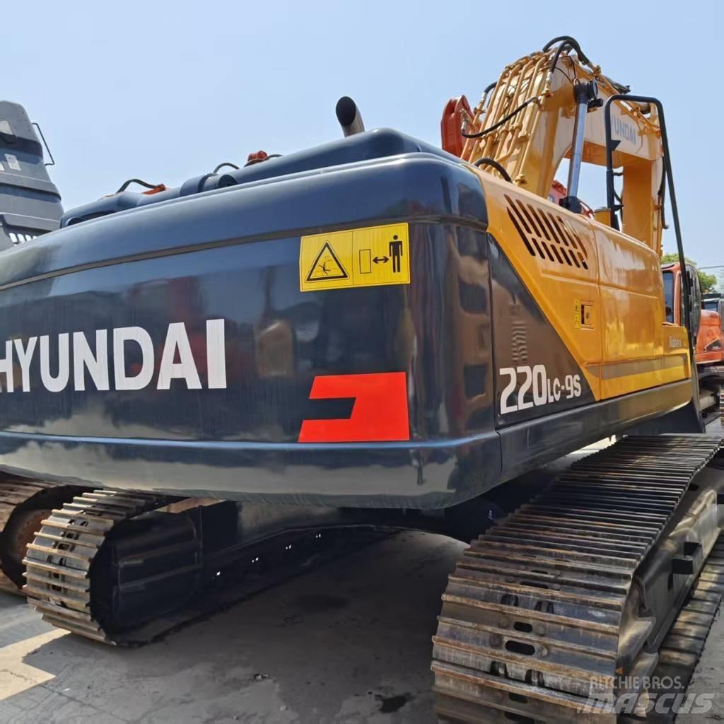 Hyundai 220lc-9s Excavatoare pe șenile
