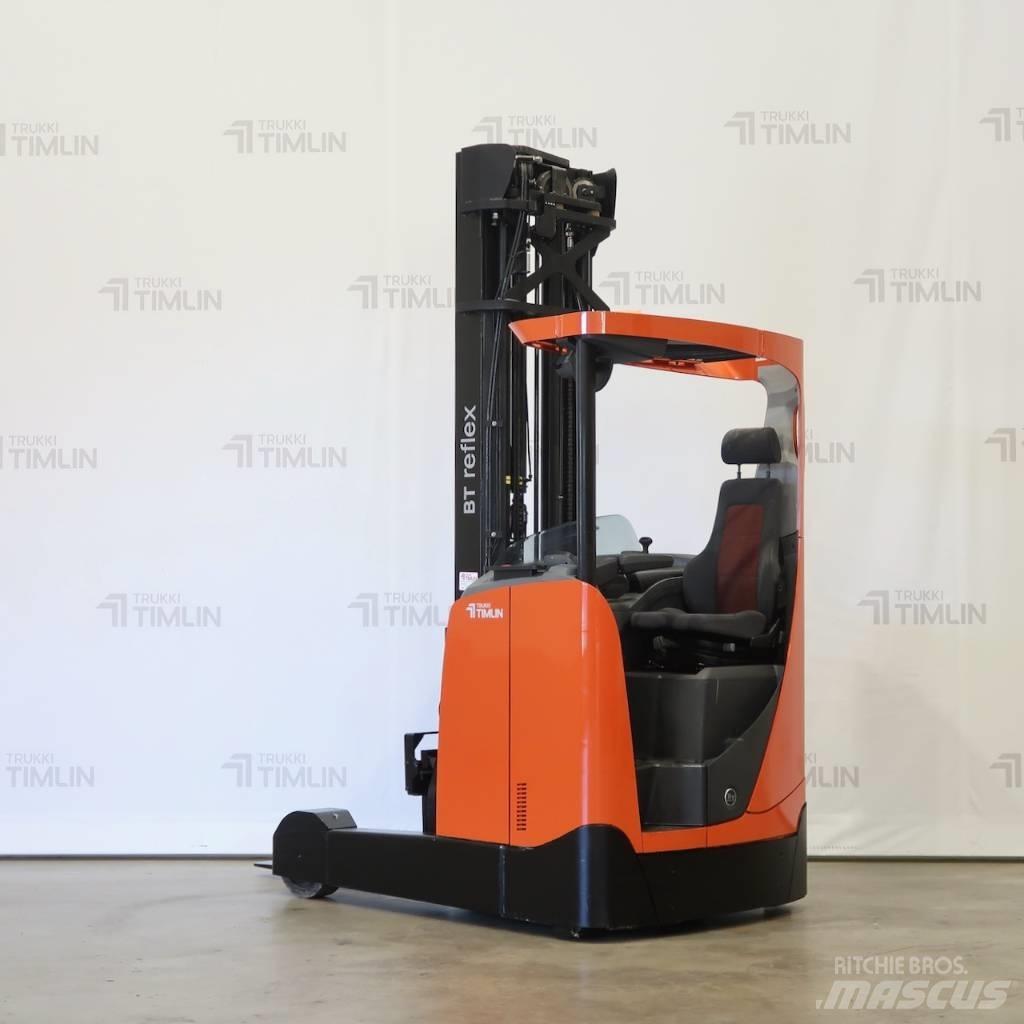 BT RRE200E Stivuitor cu catarg retractabil