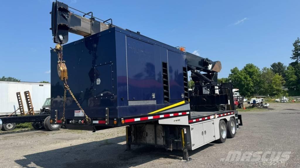 National 880C Camioane cu macara