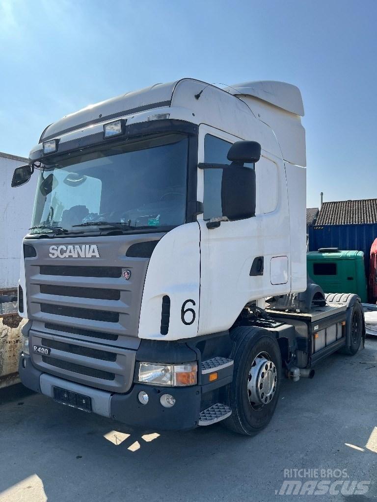 Scania CR19 Cabine si interior