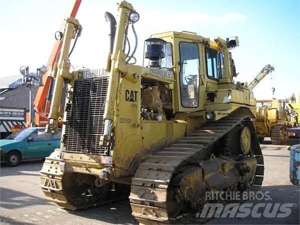 CAT D8N Buldozere pe senile