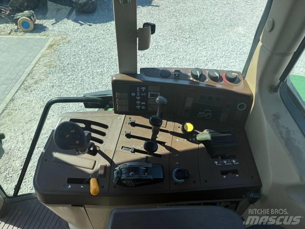 John Deere 6910 Tractoare