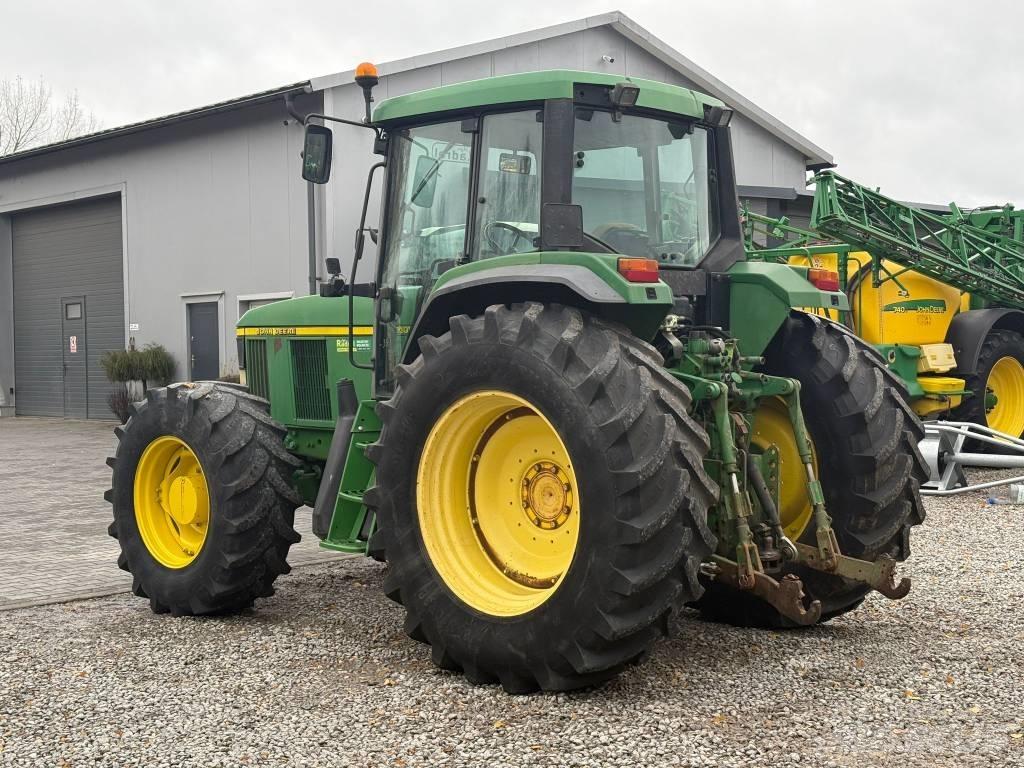 John Deere 6910 Tractoare