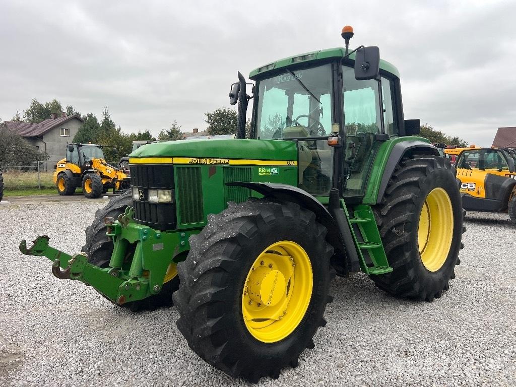John Deere 6910 Tractoare