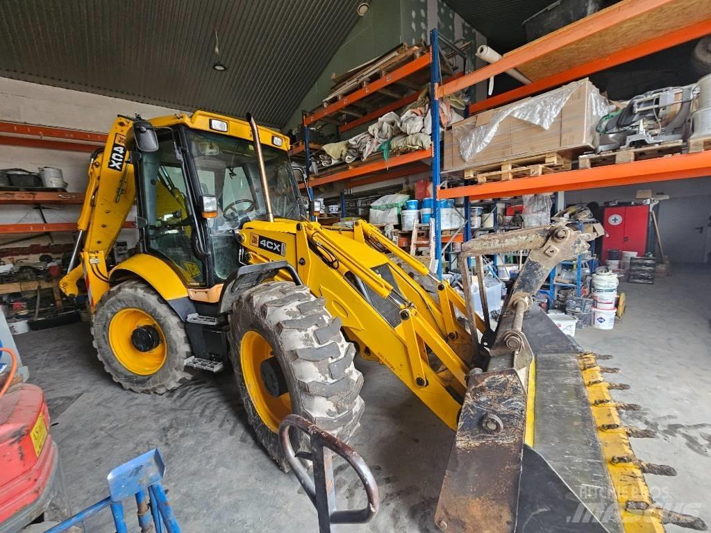 JCB 4 CX Buldoexcavatoare