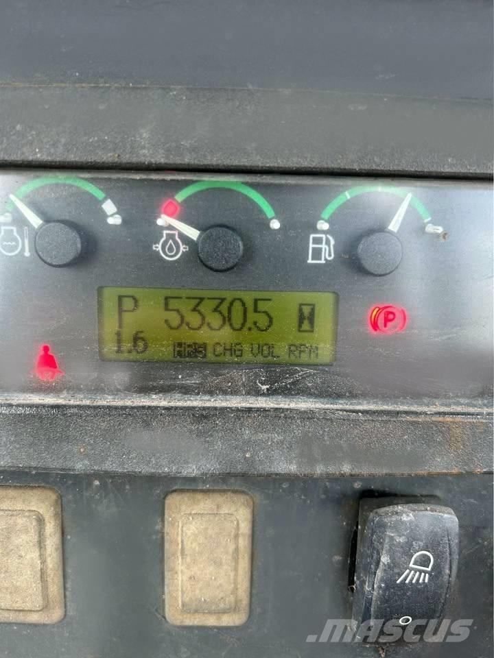 John Deere 650 JLT Buldozere pe senile
