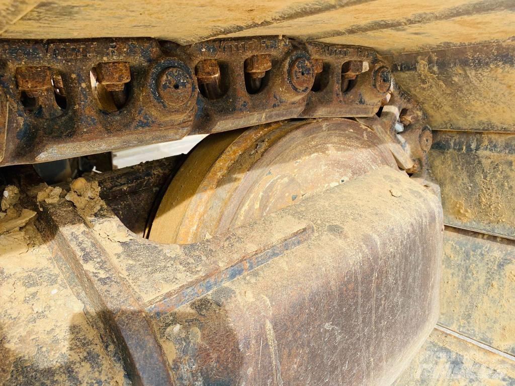 CAT 330-07a Excavatoare pe șenile
