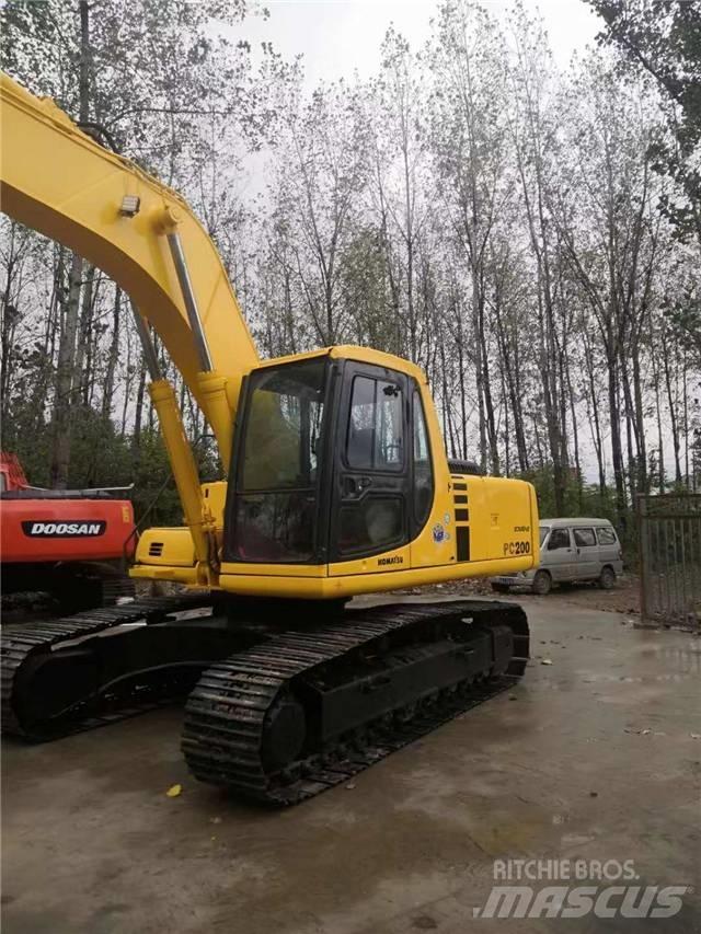 Komatsu PC 200-6 Excavatoare pe șenile
