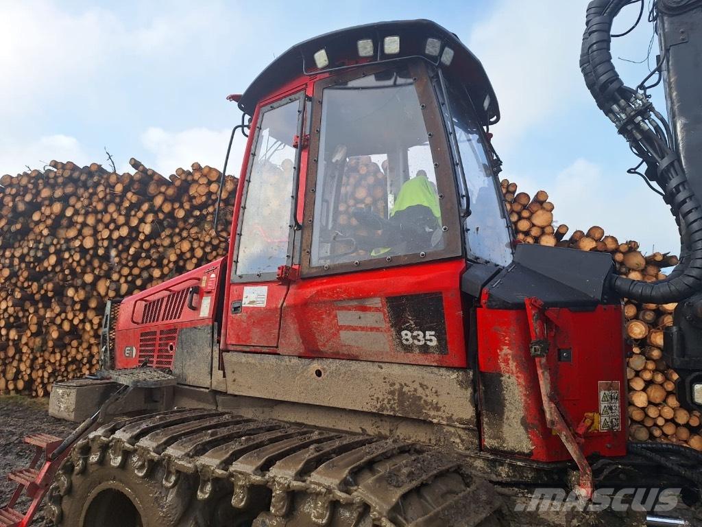 Komatsu 835 Transportoare