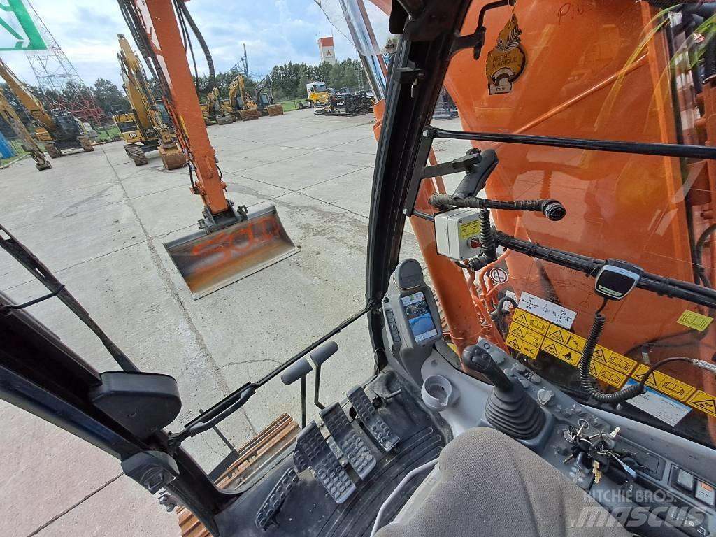 Hitachi ZX135US-6 Excavatoare pe șenile
