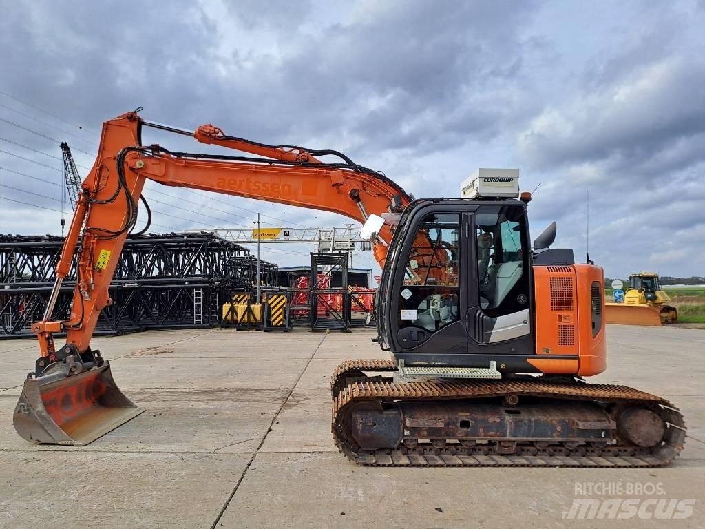 Hitachi ZX135US-6 Excavatoare pe șenile
