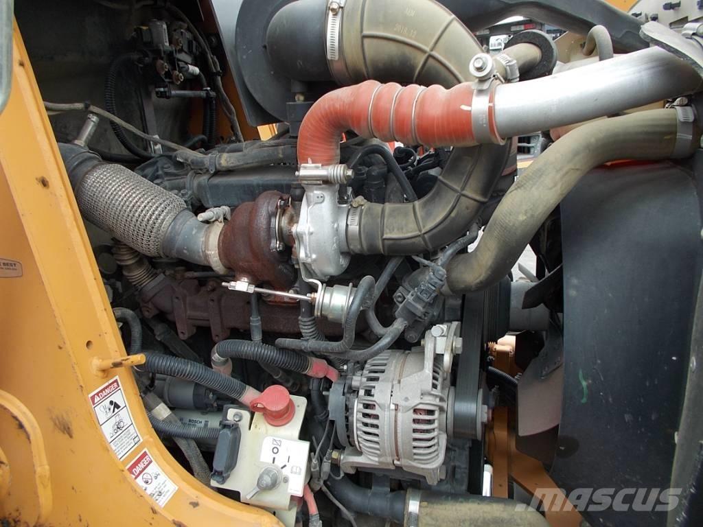 CASE 580 SN Buldoexcavatoare