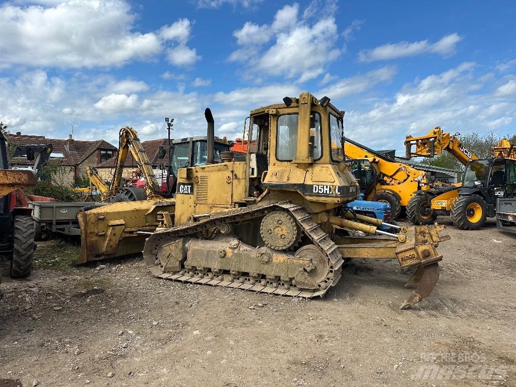 CAT D 5 XL Buldozere pe senile