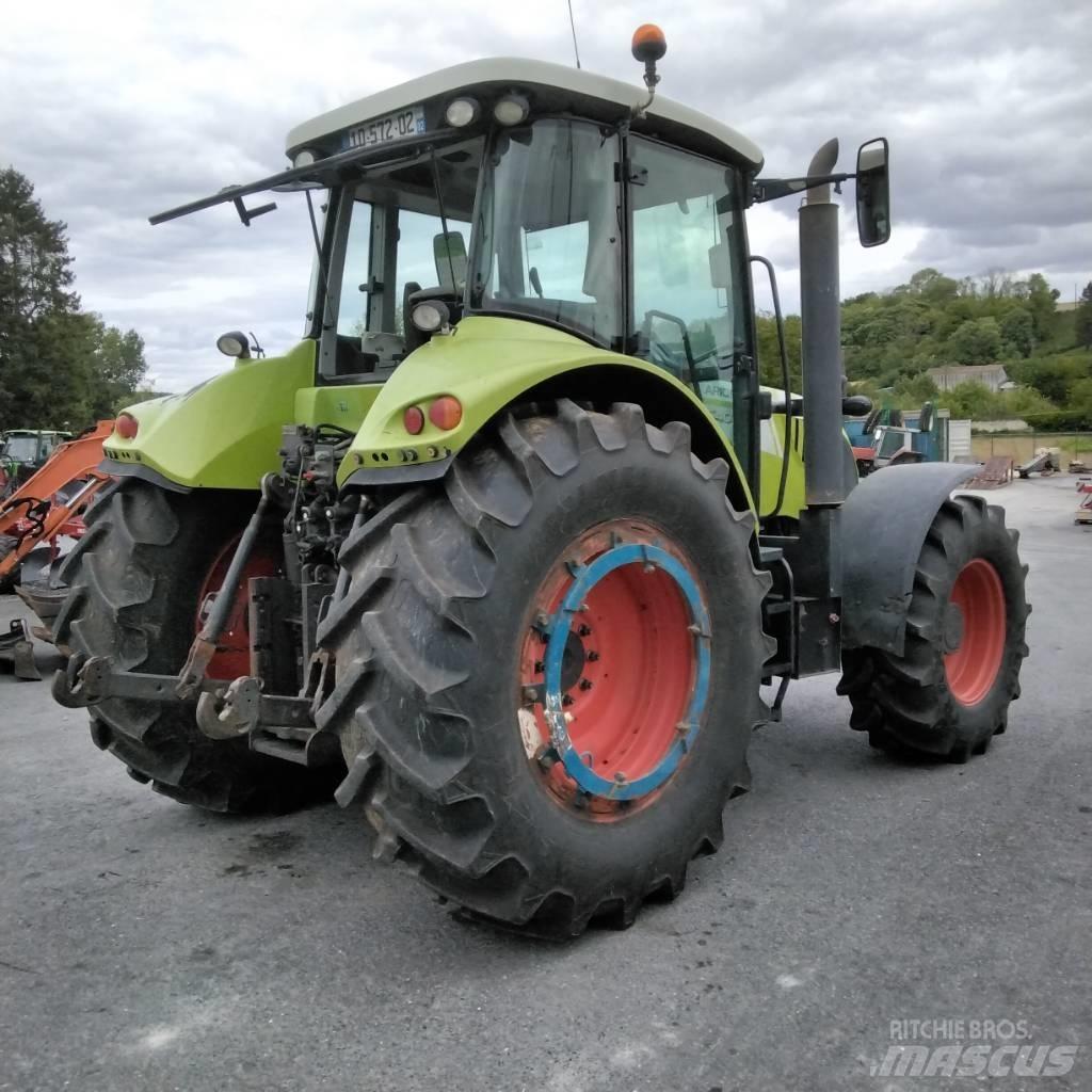 CLAAS Arion 640 Tractoare