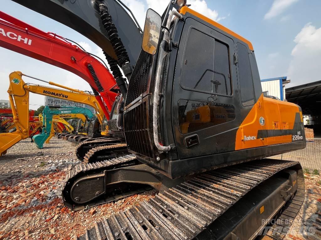 Hyundai HX 220 Excavatoare pe șenile

