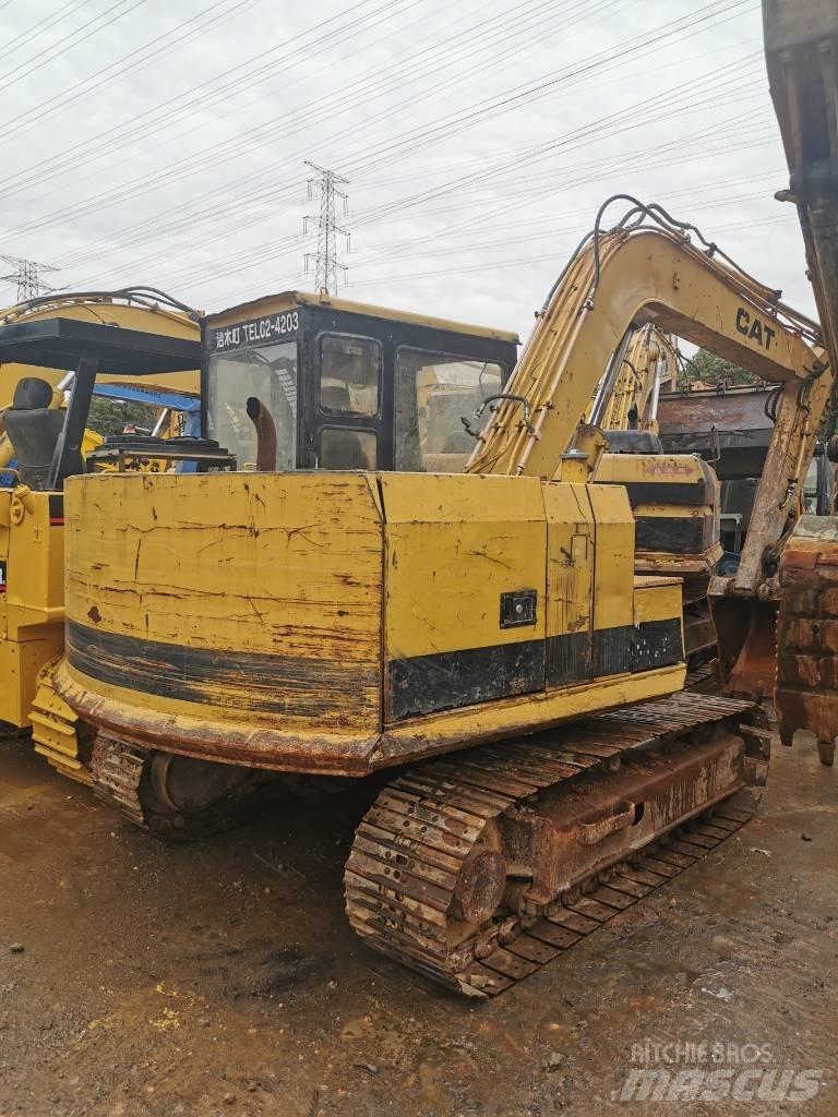 CAT E70B Excavatoare pe șenile

