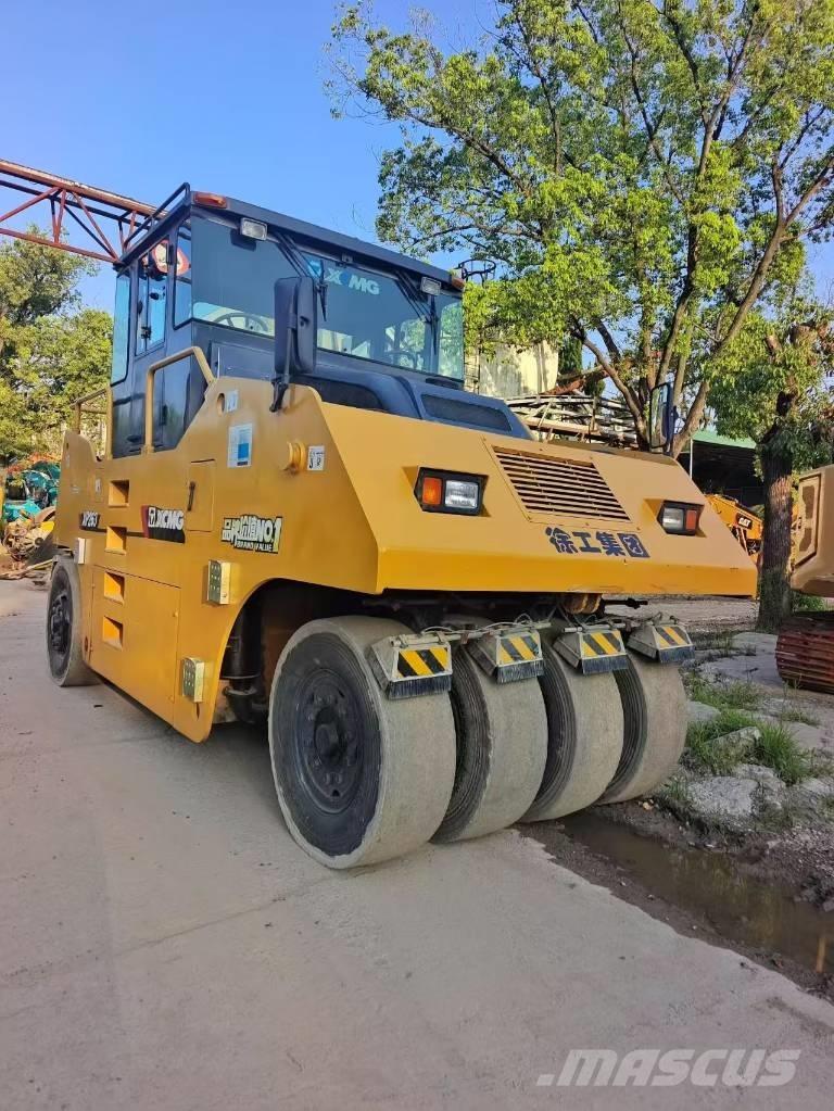XCMG XP 263 Cilindri compactori cu roti
