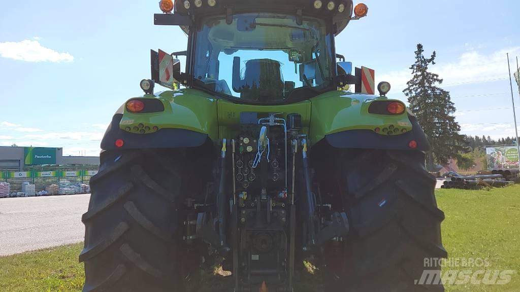 CLAAS Axion 810 Tractoare