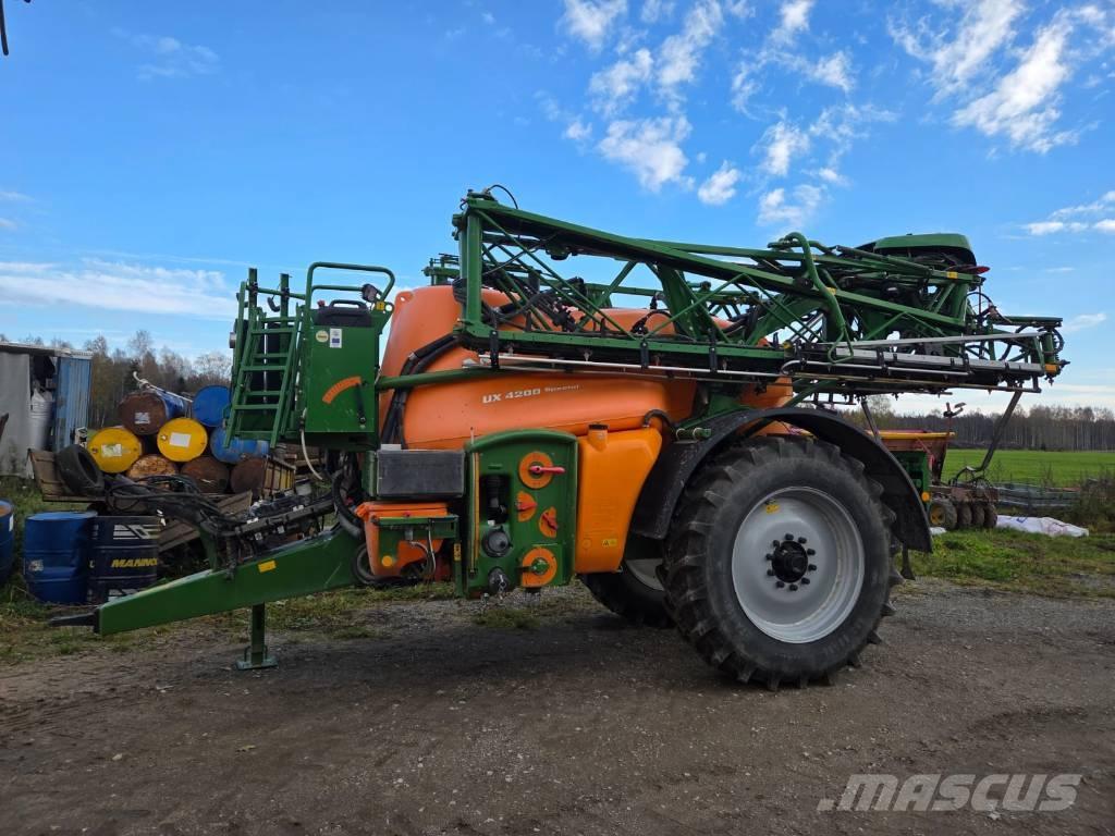 Amazone UX 4200 Tractoare agricole sprayers