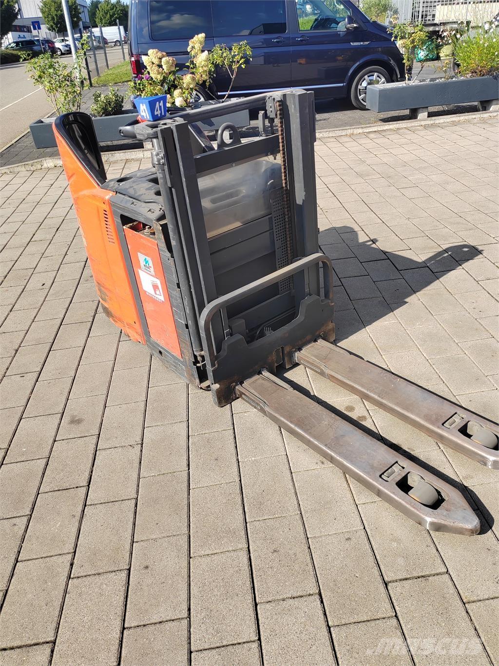 Linde L12 LHP SP Transpaleti autopropulsanti