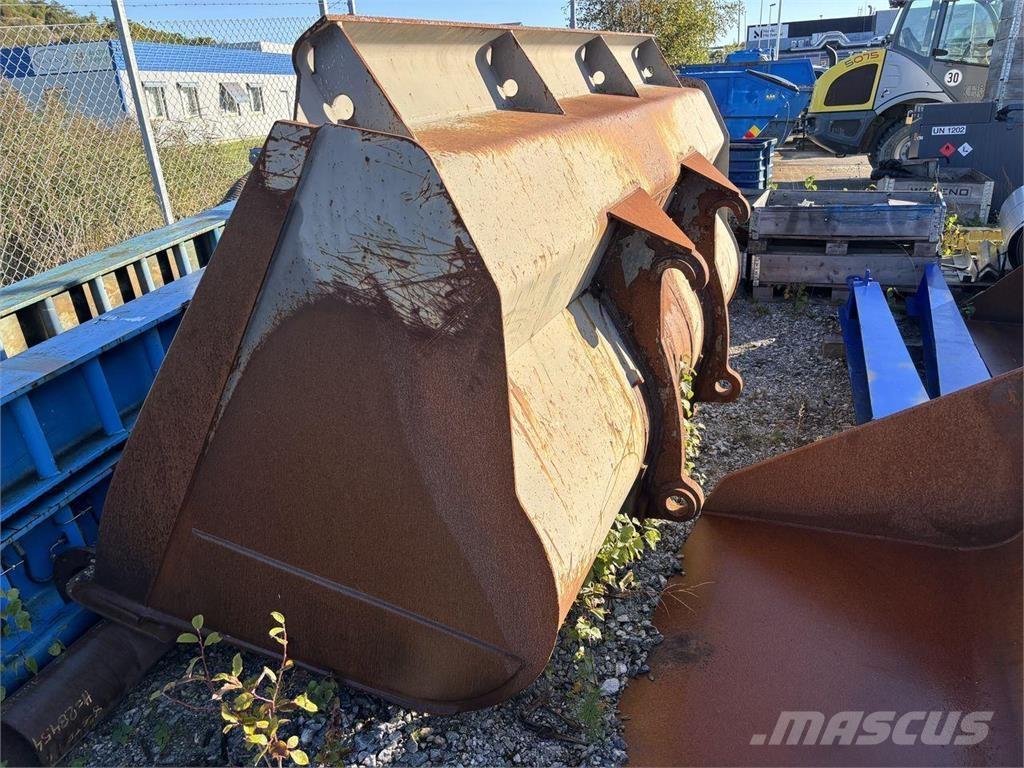 Liebherr L566 Incarcator pe pneuri