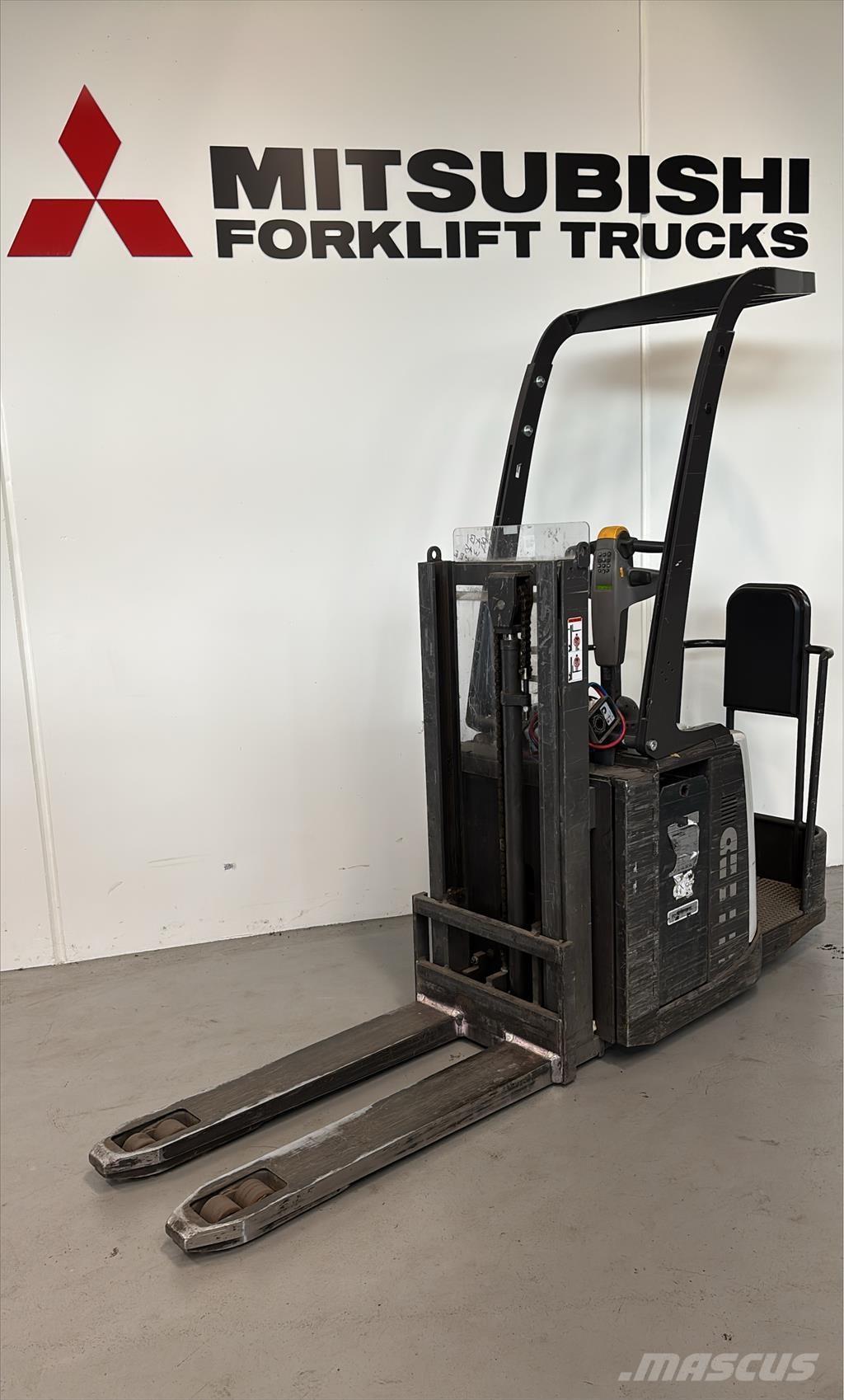 Atlet PDP200 Camioane cu platforma