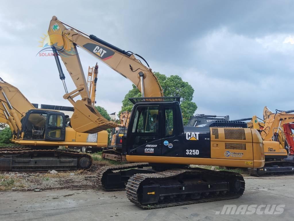 CAT 325 D Excavatoare pe șenile
