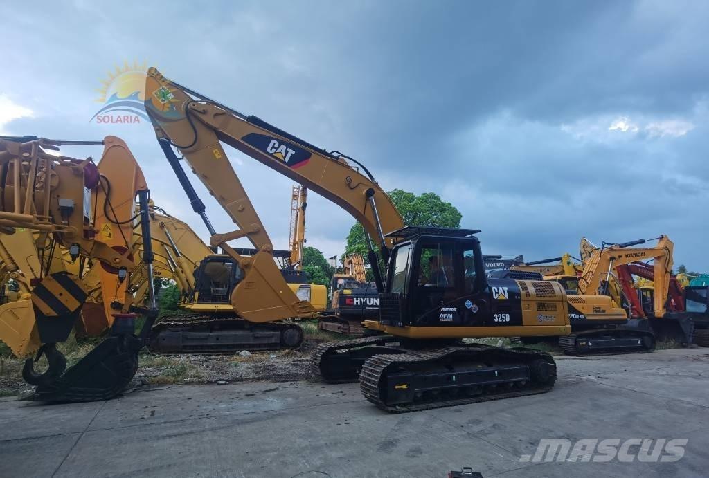 CAT 325 D Excavatoare pe șenile
