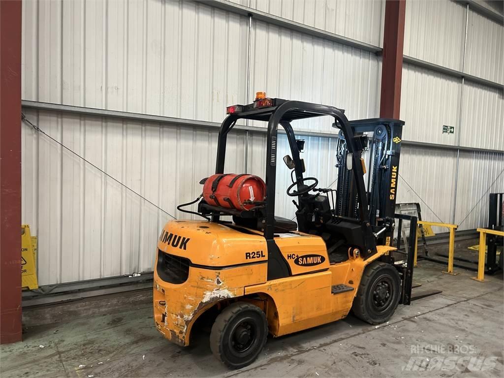  R25L Stivuitor GPL