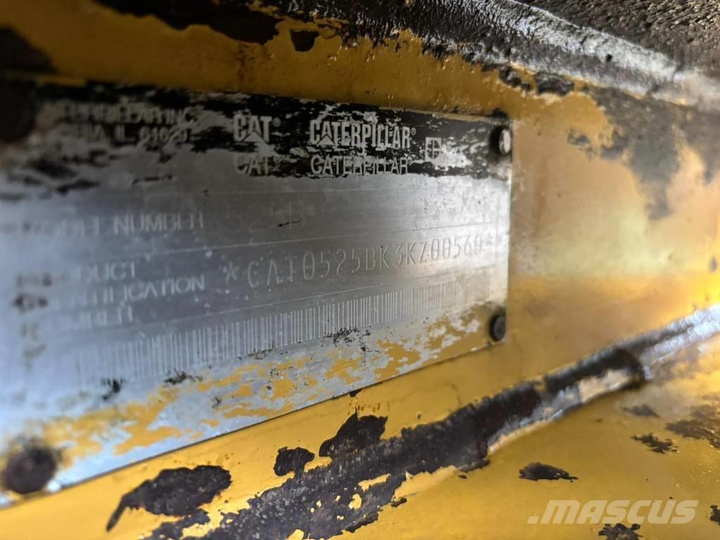 CAT 525B Skidder Utilaje de manevrarea a bustenilor